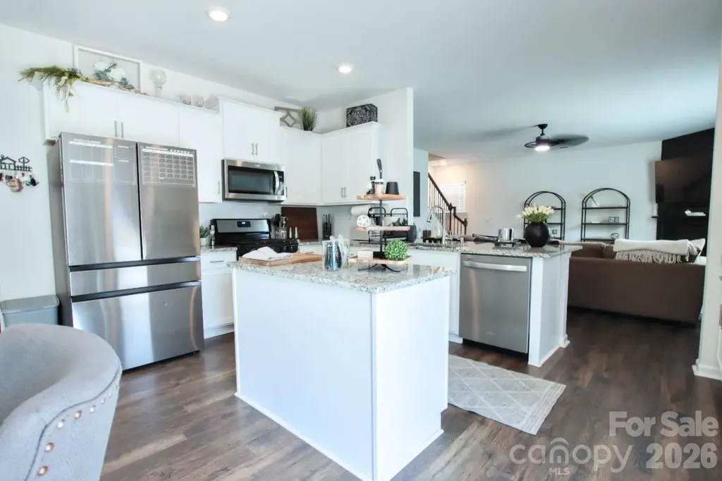 2005 Mariah Glen Court Charlotte NC 28213