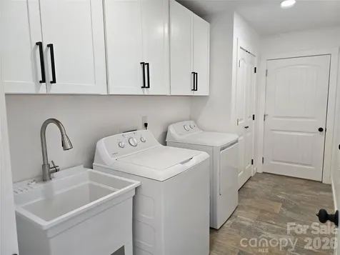 980 Smith Waldrop Road Mill Spring NC 28756