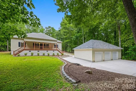 3429 Thoroughbred Lane York SC 29745