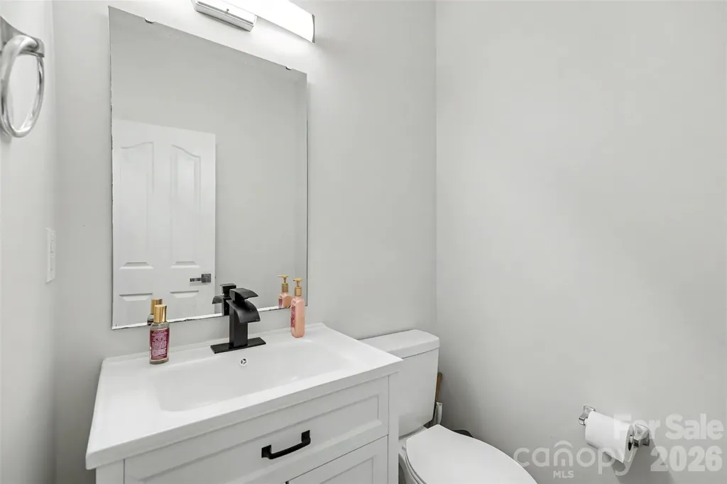 6908 Centerline Drive Charlotte NC 28278