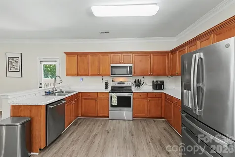 6908 Centerline Drive Charlotte NC 28278