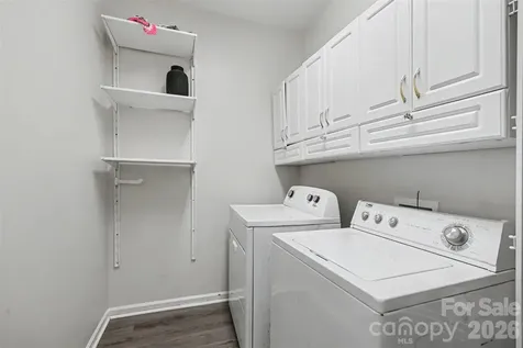 6908 Centerline Drive Charlotte NC 28278