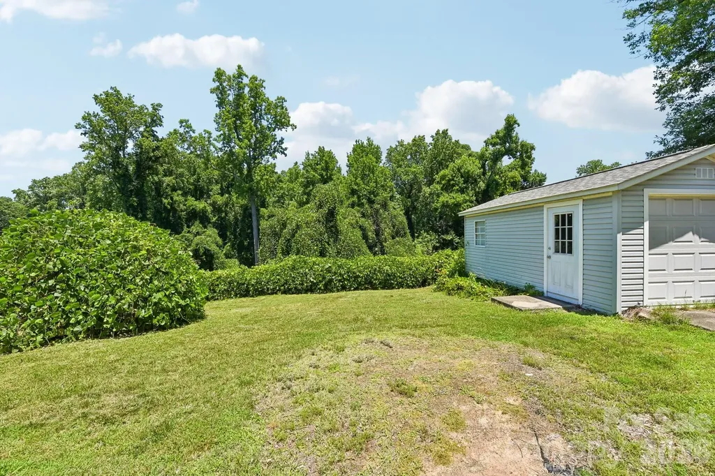 315 Caldwell Avenue Mooresville NC 28115