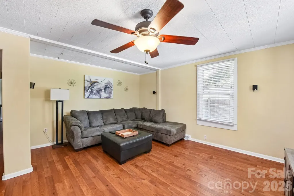 315 Caldwell Avenue Mooresville NC 28115