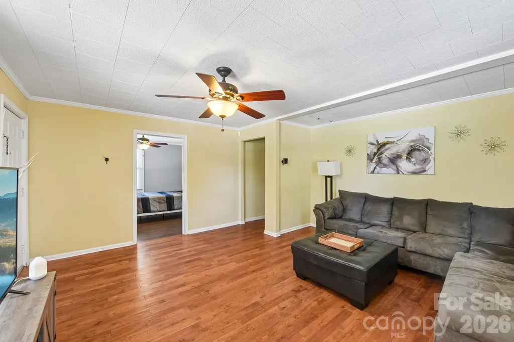 315 Caldwell Avenue Mooresville NC 28115
