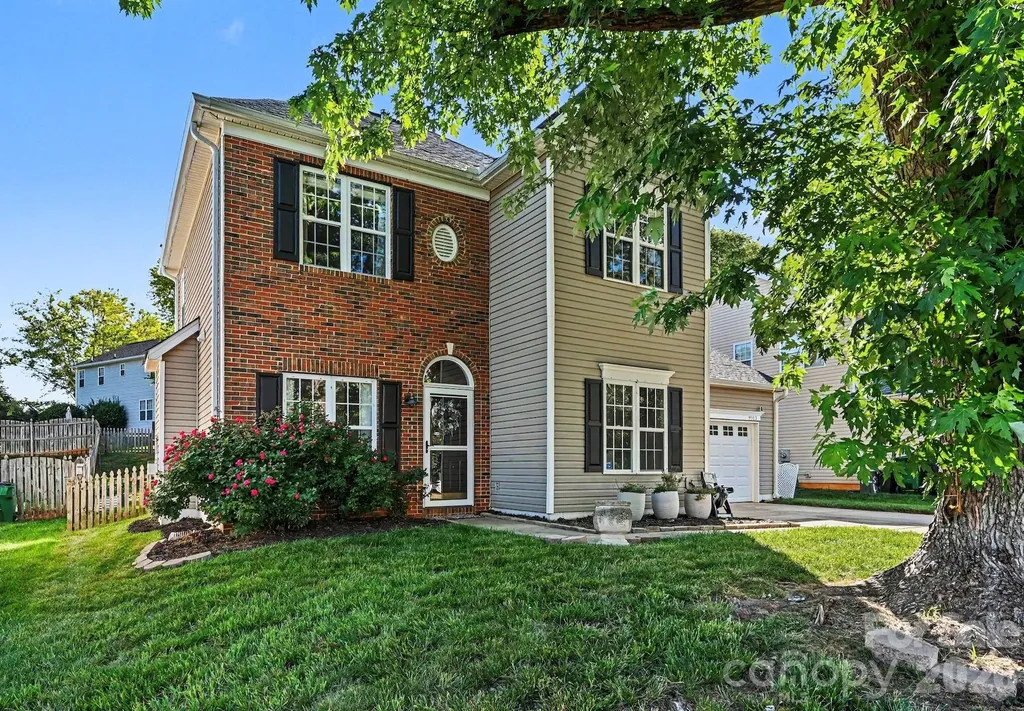 9902 Highlands Crossing Drive Charlotte NC 28277