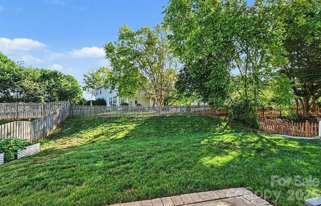 9902 Highlands Crossing Drive Charlotte NC 28277