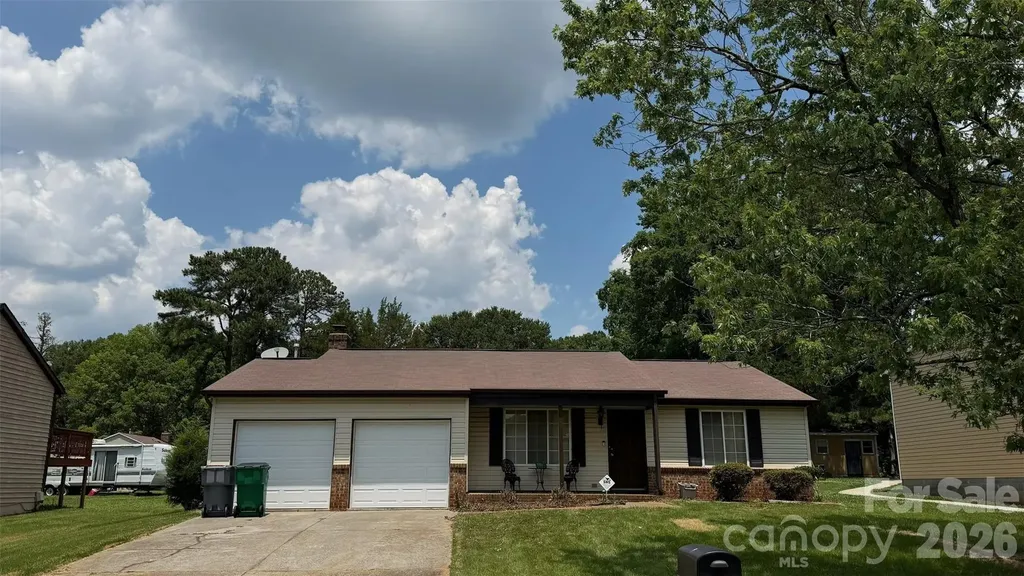 3216 Berrybush Court Charlotte NC 28269