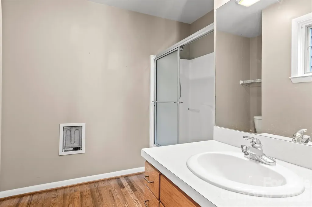 576 Lake Vista Drive Glade Valley NC 28627