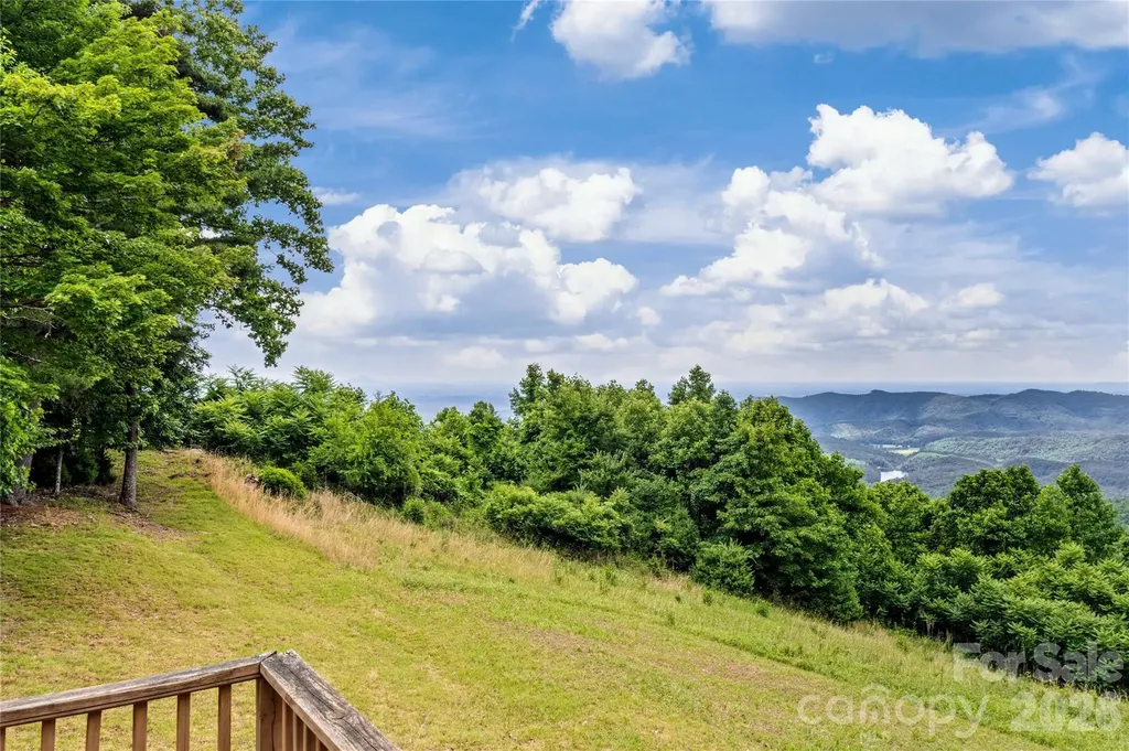 576 Lake Vista Drive Glade Valley NC 28627
