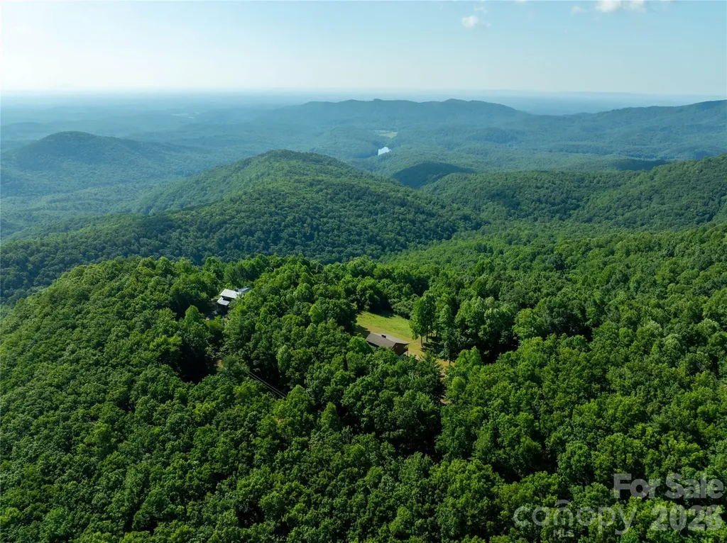 576 Lake Vista Drive Glade Valley NC 28627