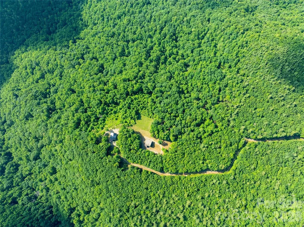 576 Lake Vista Drive Glade Valley NC 28627