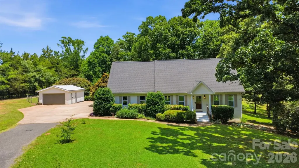 8301 Waxhaw Creek Waxhaw NC 28173