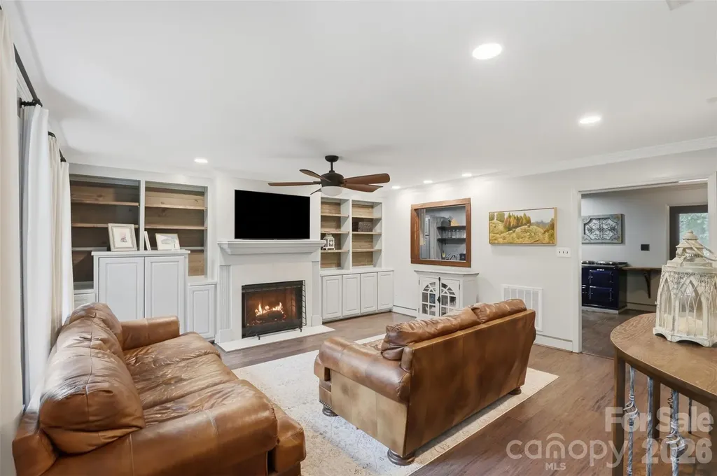 8301 Waxhaw Creek Waxhaw NC 28173