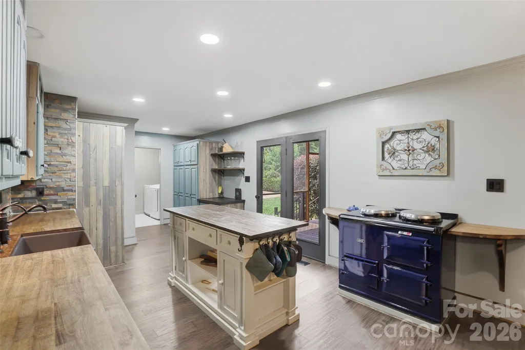 8301 Waxhaw Creek Road Waxhaw NC 28173
