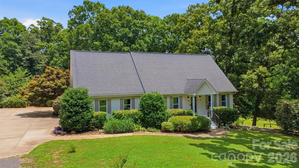 8301 Waxhaw Creek Waxhaw NC 28173