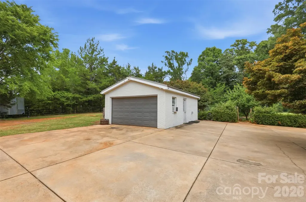 8301 Waxhaw Creek Road Waxhaw NC 28173
