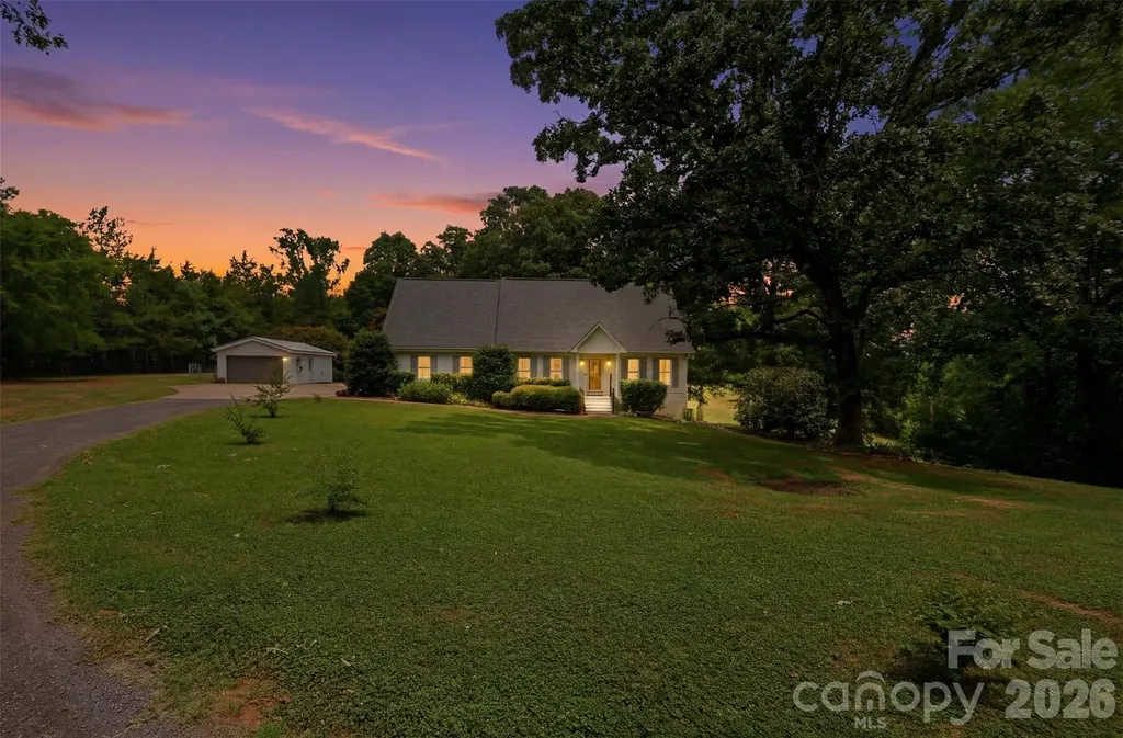 8301 Waxhaw Creek Waxhaw NC 28173