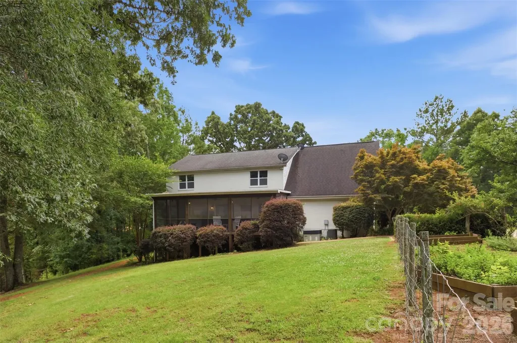 8301 Waxhaw Creek Waxhaw NC 28173