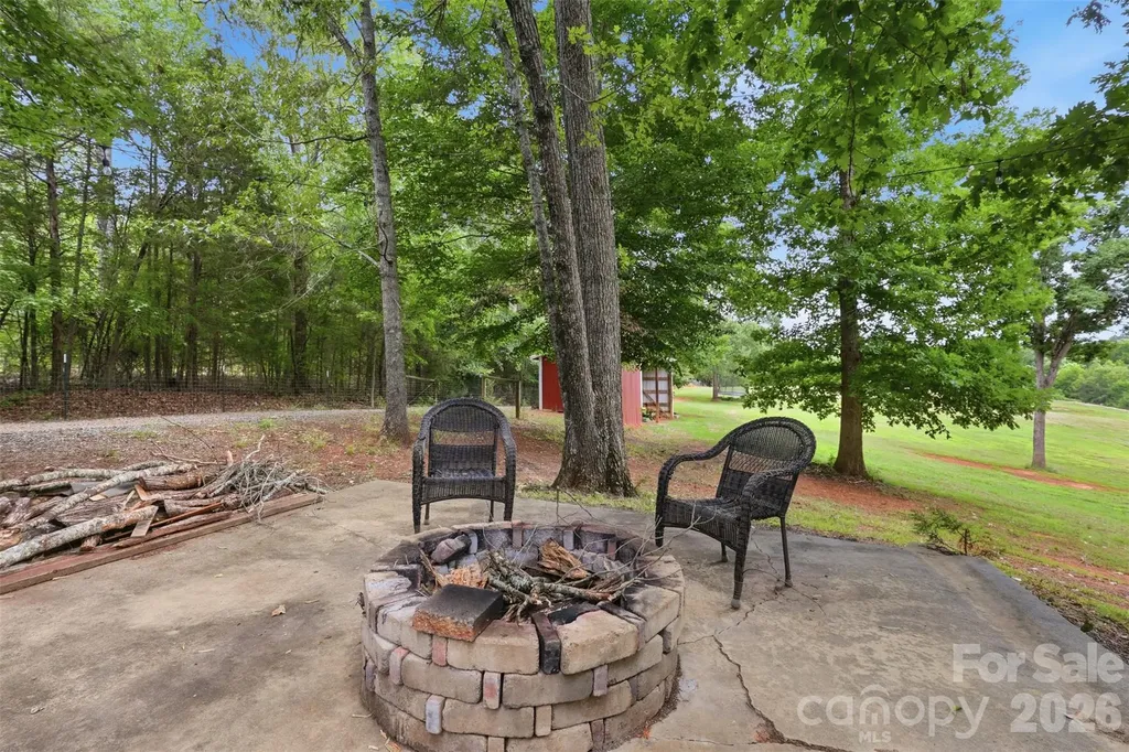 8301 Waxhaw Creek Waxhaw NC 28173