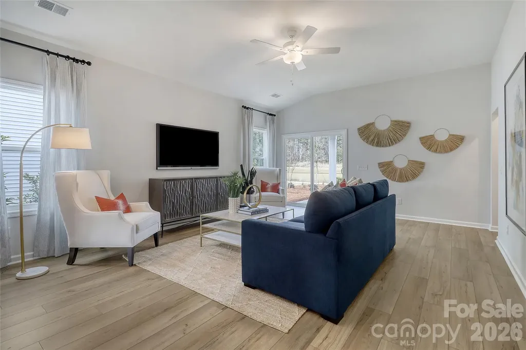 1016 Forest Walk Street Newton NC 28658