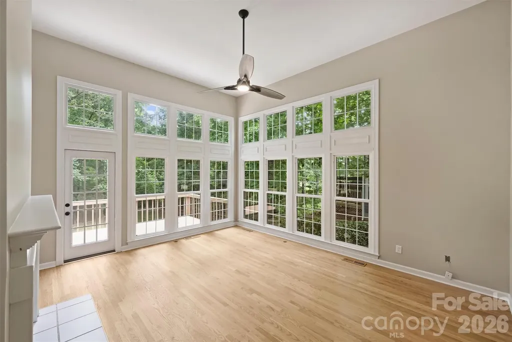 5317 Fairvista Drive Charlotte NC 28269