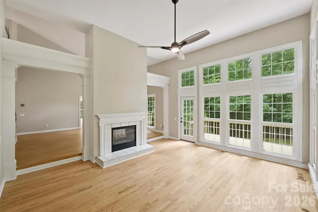 5317 Fairvista Drive Charlotte NC 28269