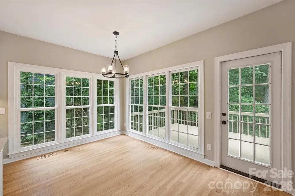 5317 Fairvista Drive Charlotte NC 28269