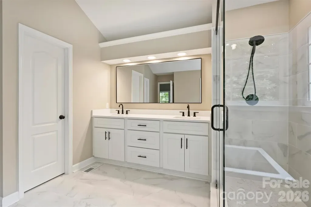 5317 Fairvista Drive Charlotte NC 28269