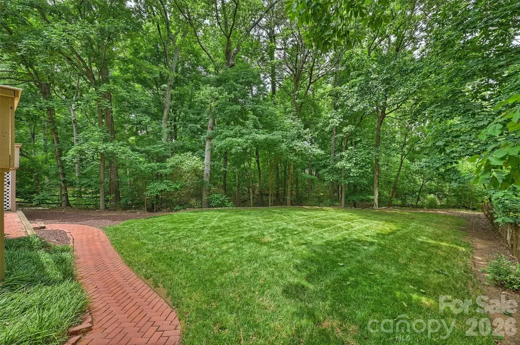 5317 Fairvista Drive Charlotte NC 28269