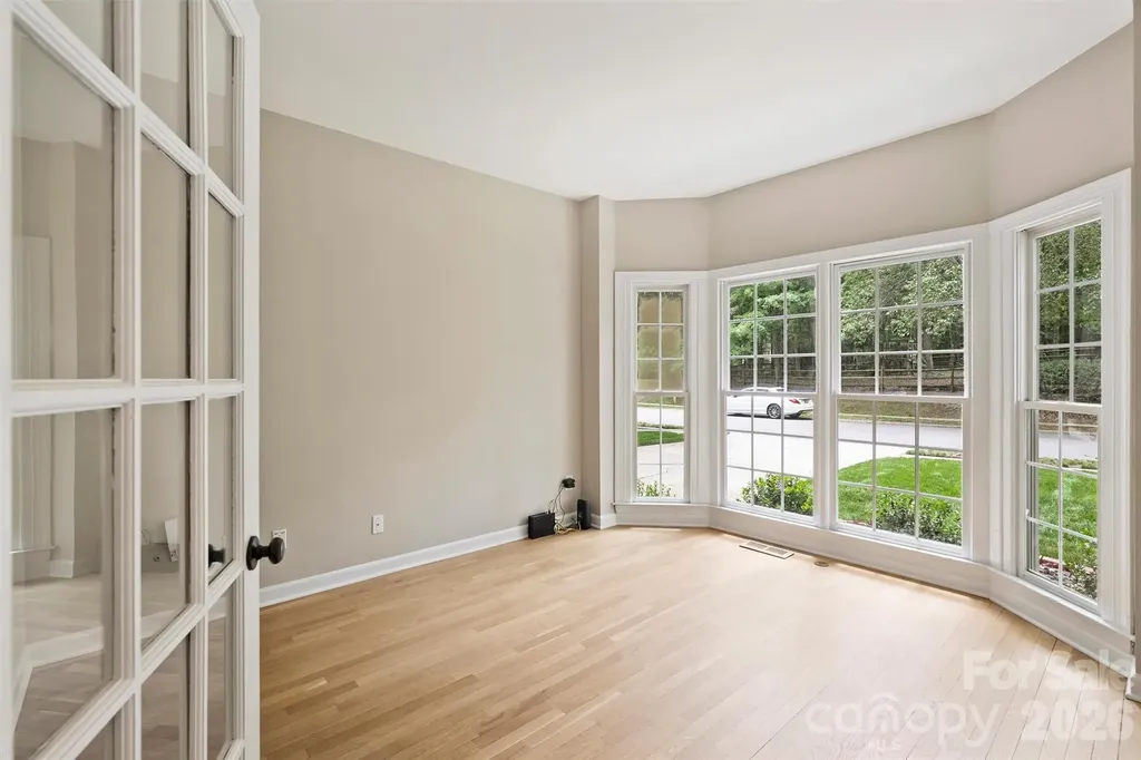 5317 Fairvista Drive Charlotte NC 28269