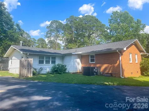 14 Hamden Circle Cheraw SC 29520