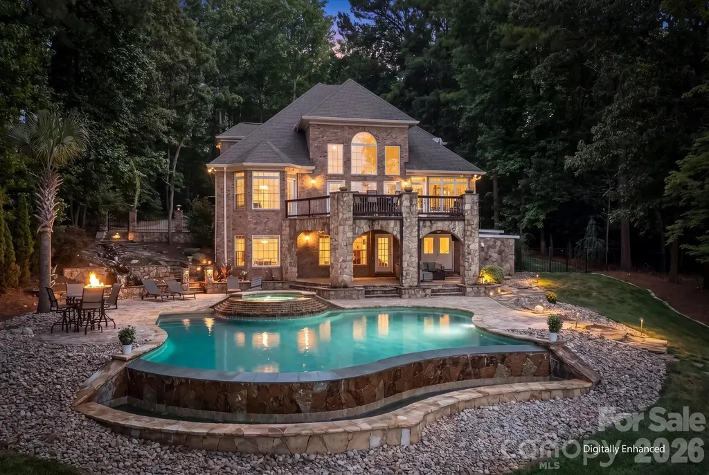 151 Eagle Chase Lane Troutman NC 28166