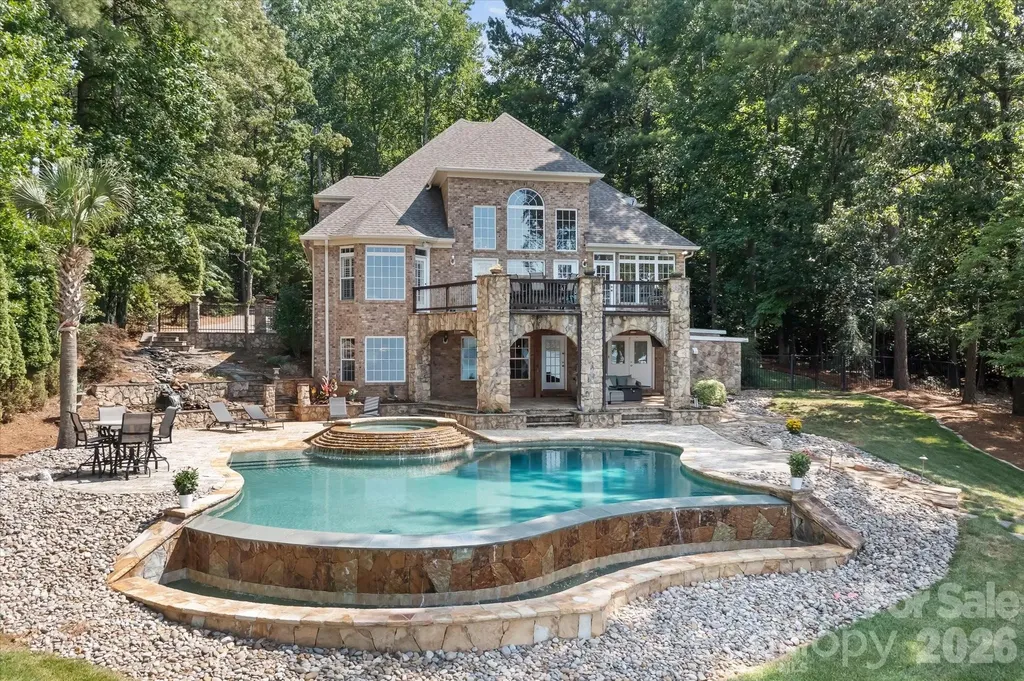 151 Eagle Chase Lane Troutman NC 28166