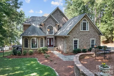 151 Eagle Chase Lane Troutman NC 28166