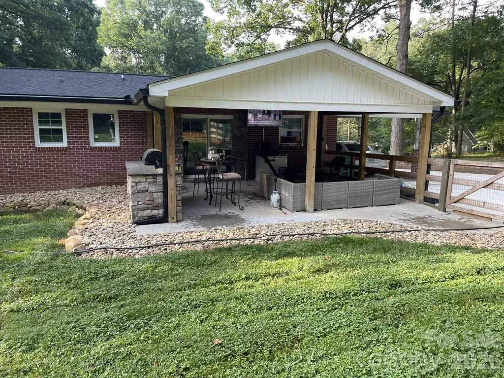 514 Crestview Drive Albemarle NC 28001