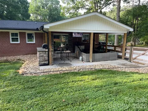 514 Crestview Drive Albemarle NC 28001