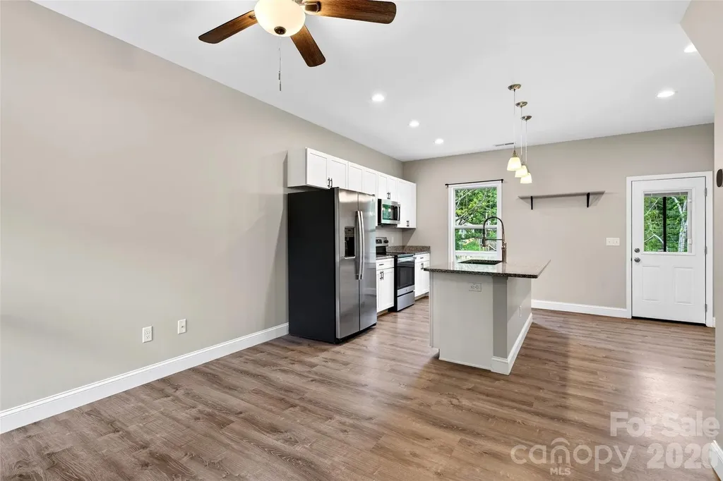 88 Walker Street Black Mountain NC 28711