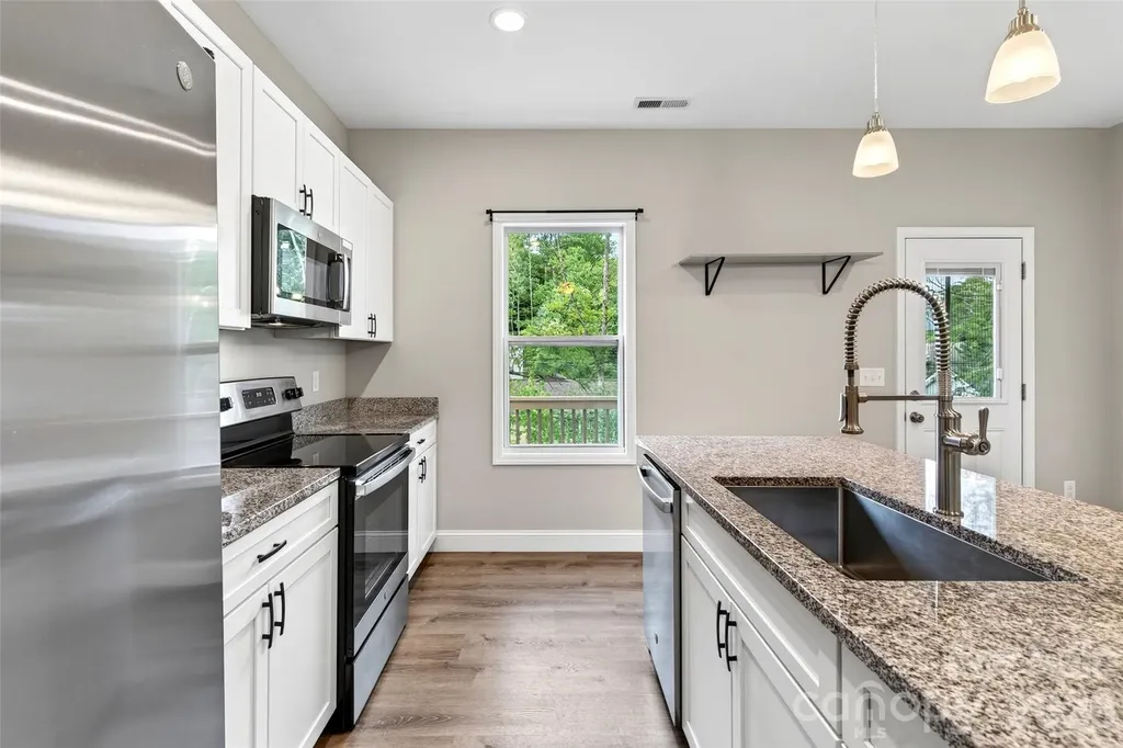 88 Walker Street Black Mountain NC 28711