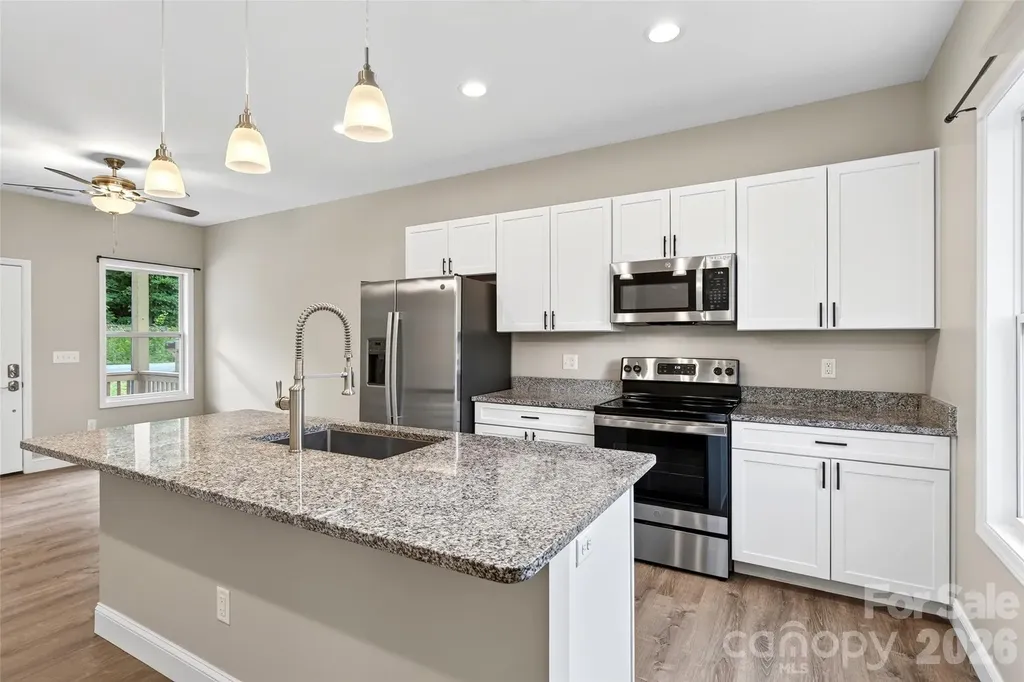 88 Walker Street Black Mountain NC 28711