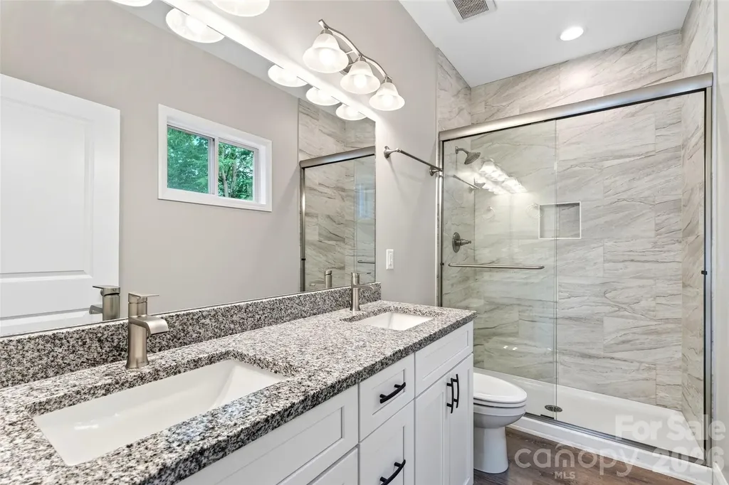 88 Walker Street Black Mountain NC 28711