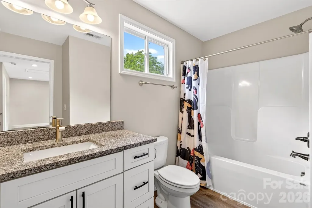 88 Walker Street Black Mountain NC 28711
