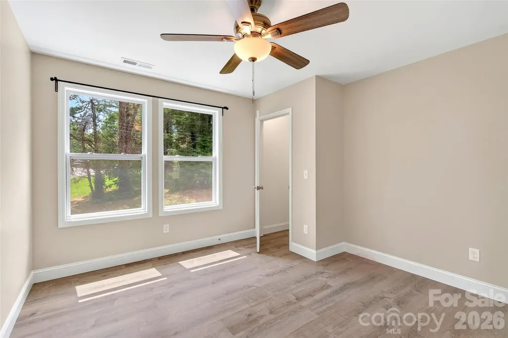 88 Walker Street Black Mountain NC 28711