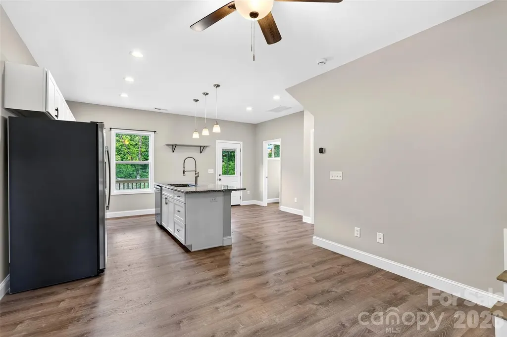 88 Walker Street Black Mountain NC 28711