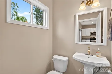 88 Walker Street Black Mountain NC 28711