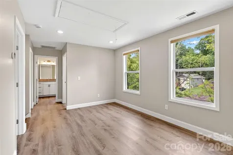 88 Walker Street Black Mountain NC 28711