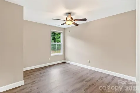 88 Walker Street Black Mountain NC 28711