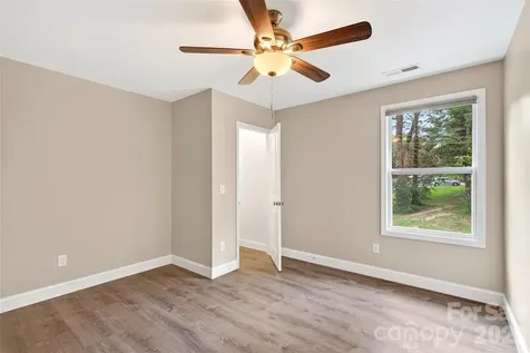 88 Walker Street Black Mountain NC 28711