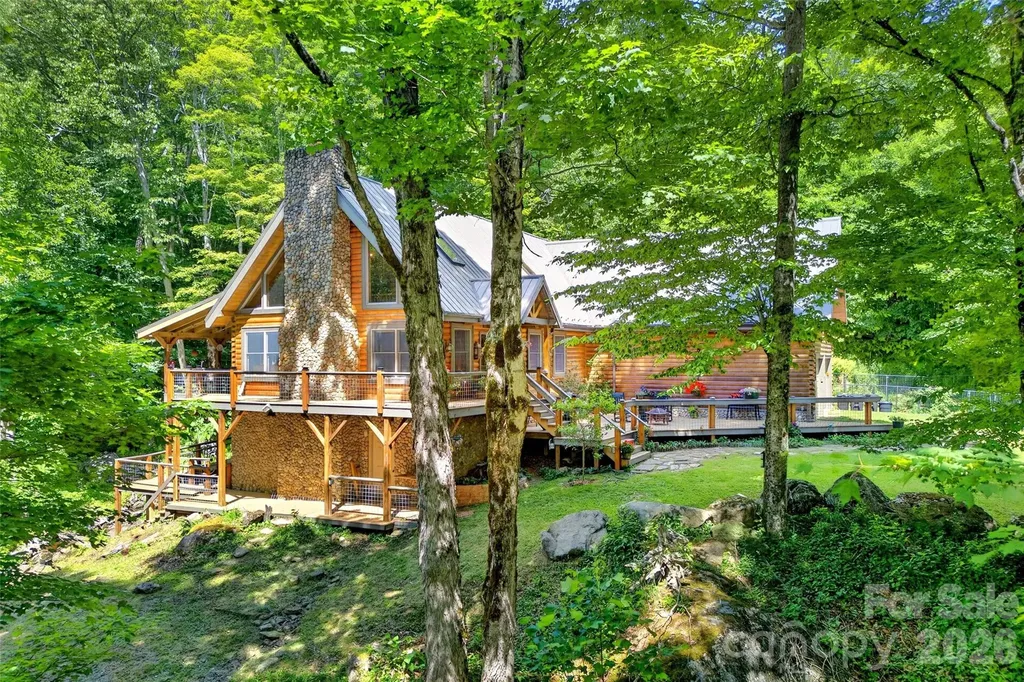 87 Ali Avenue Bakersville NC 28705