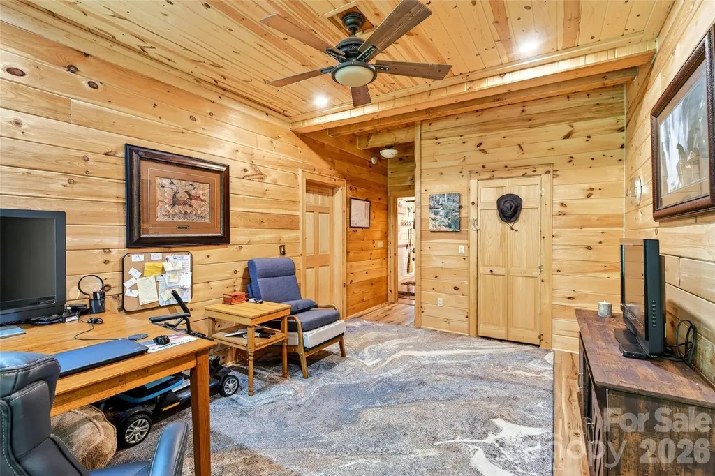 87 Ali Avenue Bakersville NC 28705